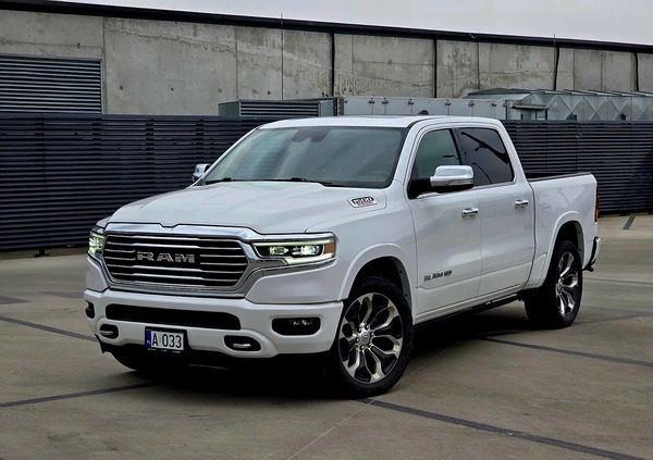 Dodge RAM cena 265900 przebieg: 176500, rok produkcji 2020 z Mońki małe 211